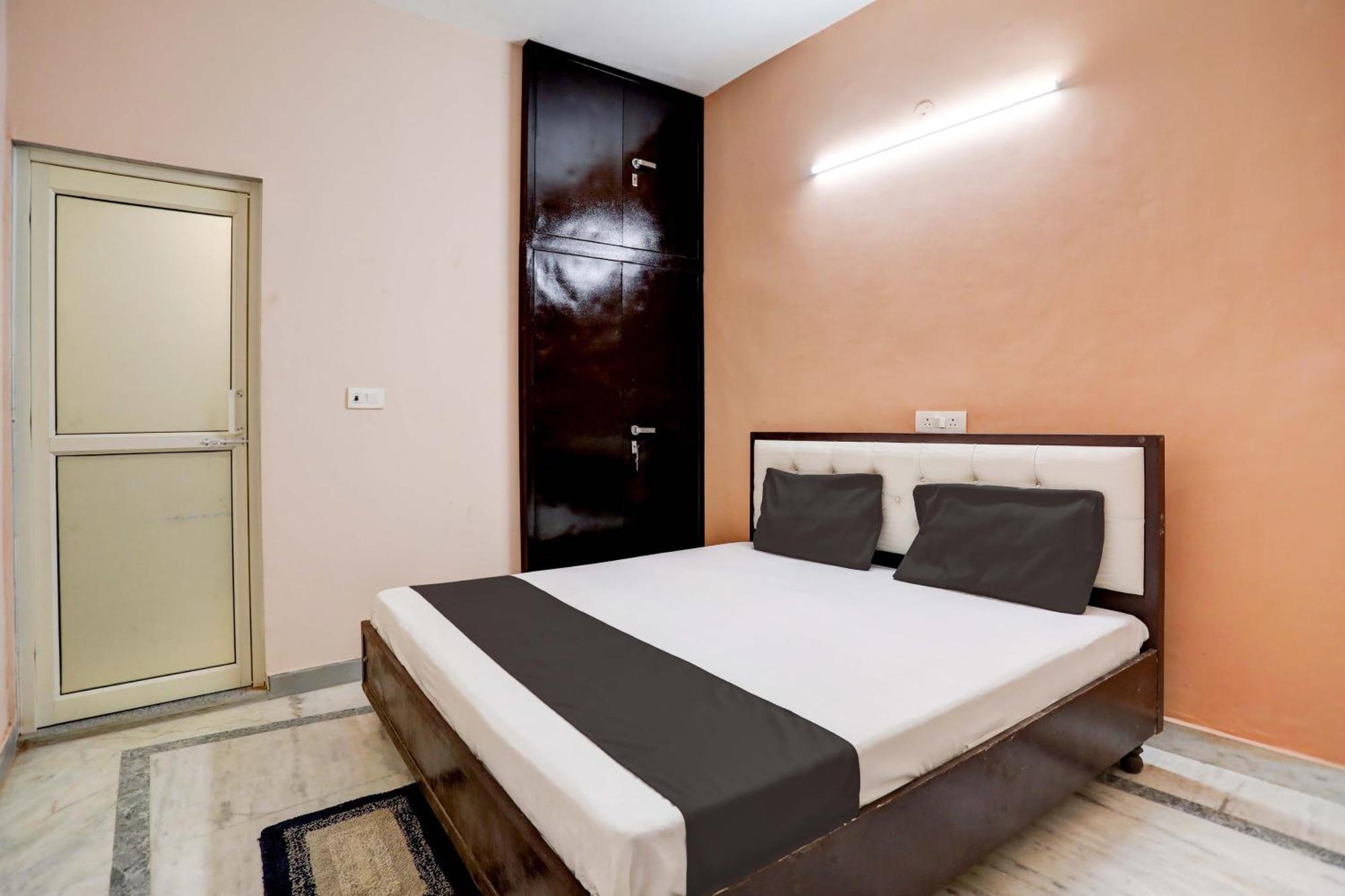 Hotel O Tilak Hotel 24 Sector 27 Near By Vinayak Hospital Gali No-6 Noida Dış mekan fotoğraf