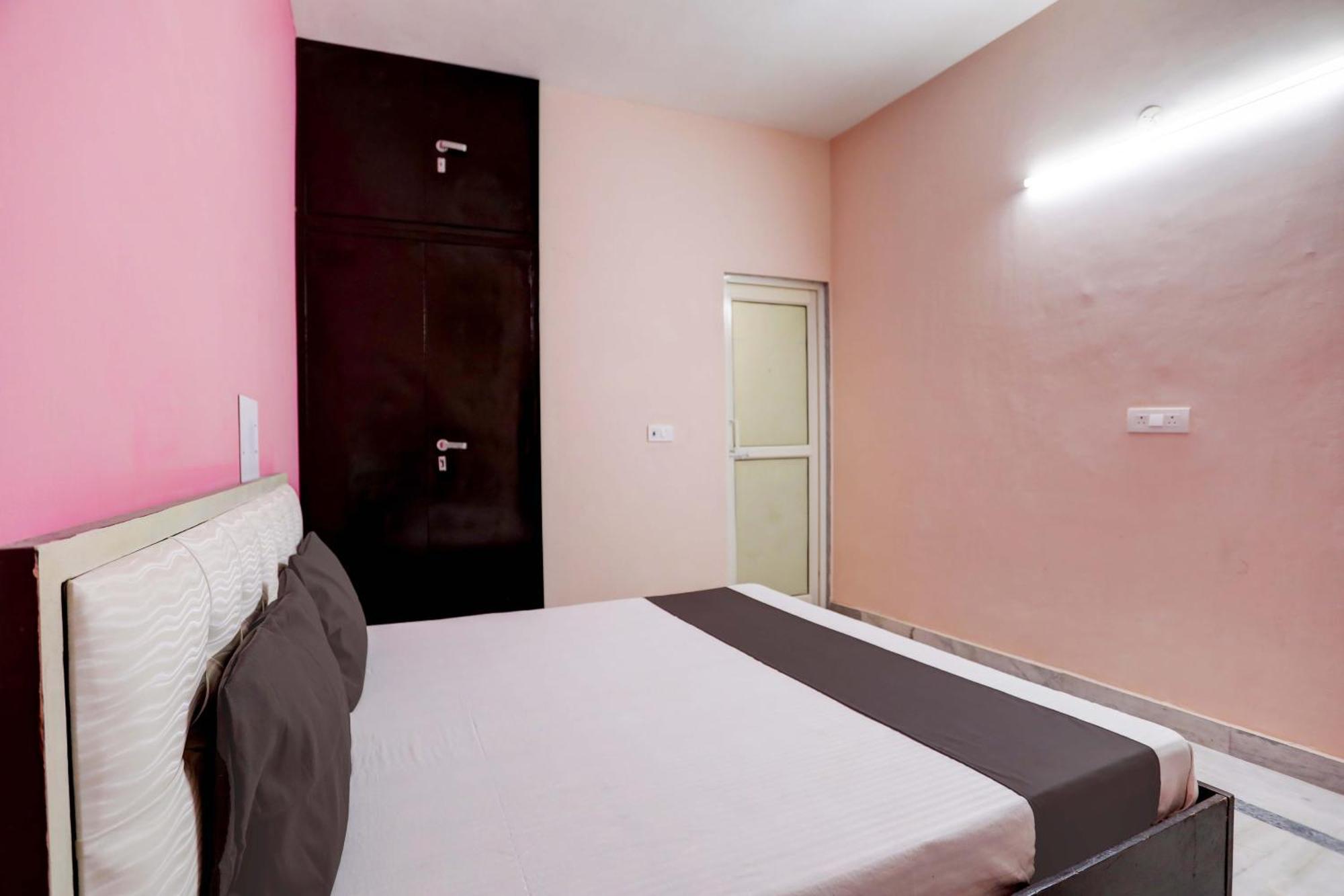 Hotel O Tilak Hotel 24 Sector 27 Near By Vinayak Hospital Gali No-6 Noida Dış mekan fotoğraf